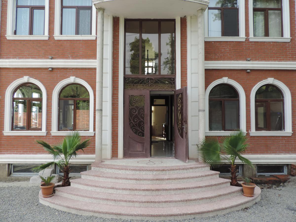 Sunny Hotel Batumi Makhinjauri Exteriör bild